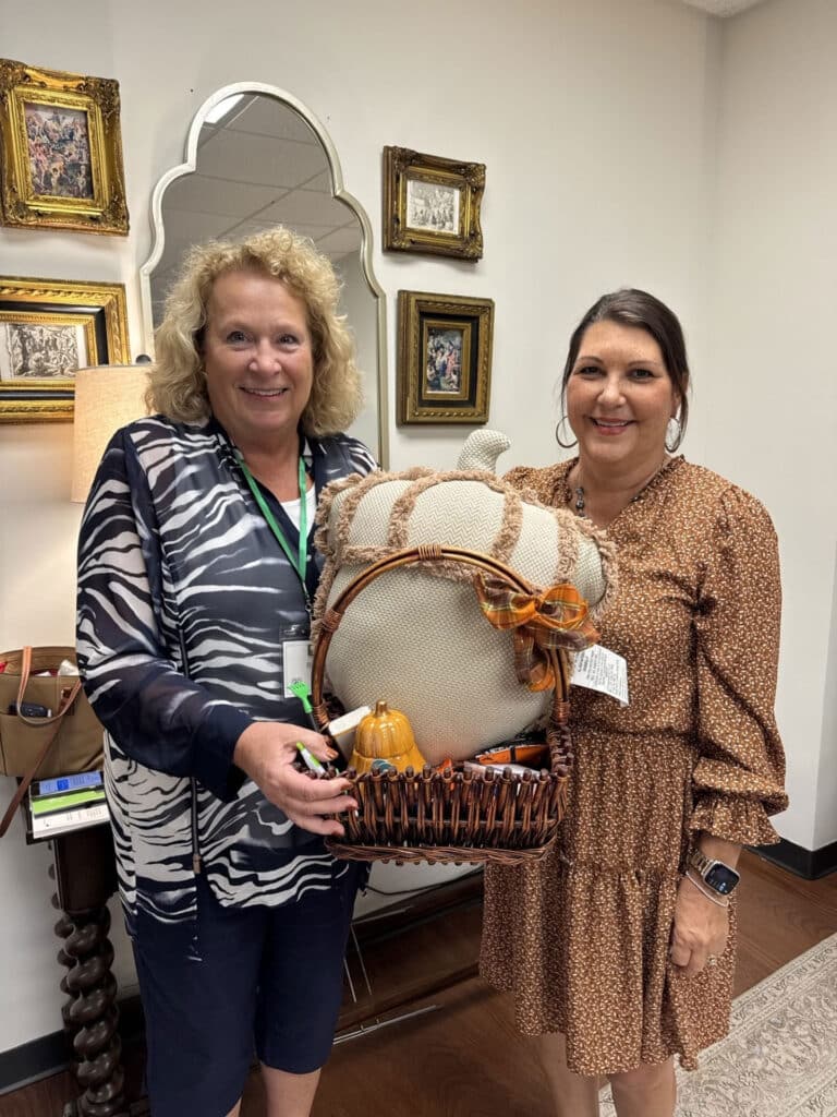 Fall Basket winner, Rynda Ellis